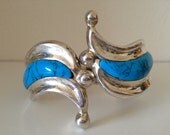 Gorgeous Vintage Turquoise and Sterling Bracelet Native American Mexican Hinged Bangle Clamper Cuff