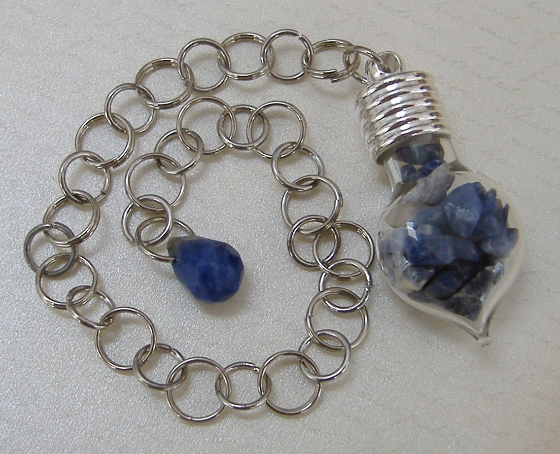 Sodalite Dowsing Pendulum - Stone of Inner Peace and Harmony, Heightens Mind, Body Spirit Connect and Discovering New Knowledge