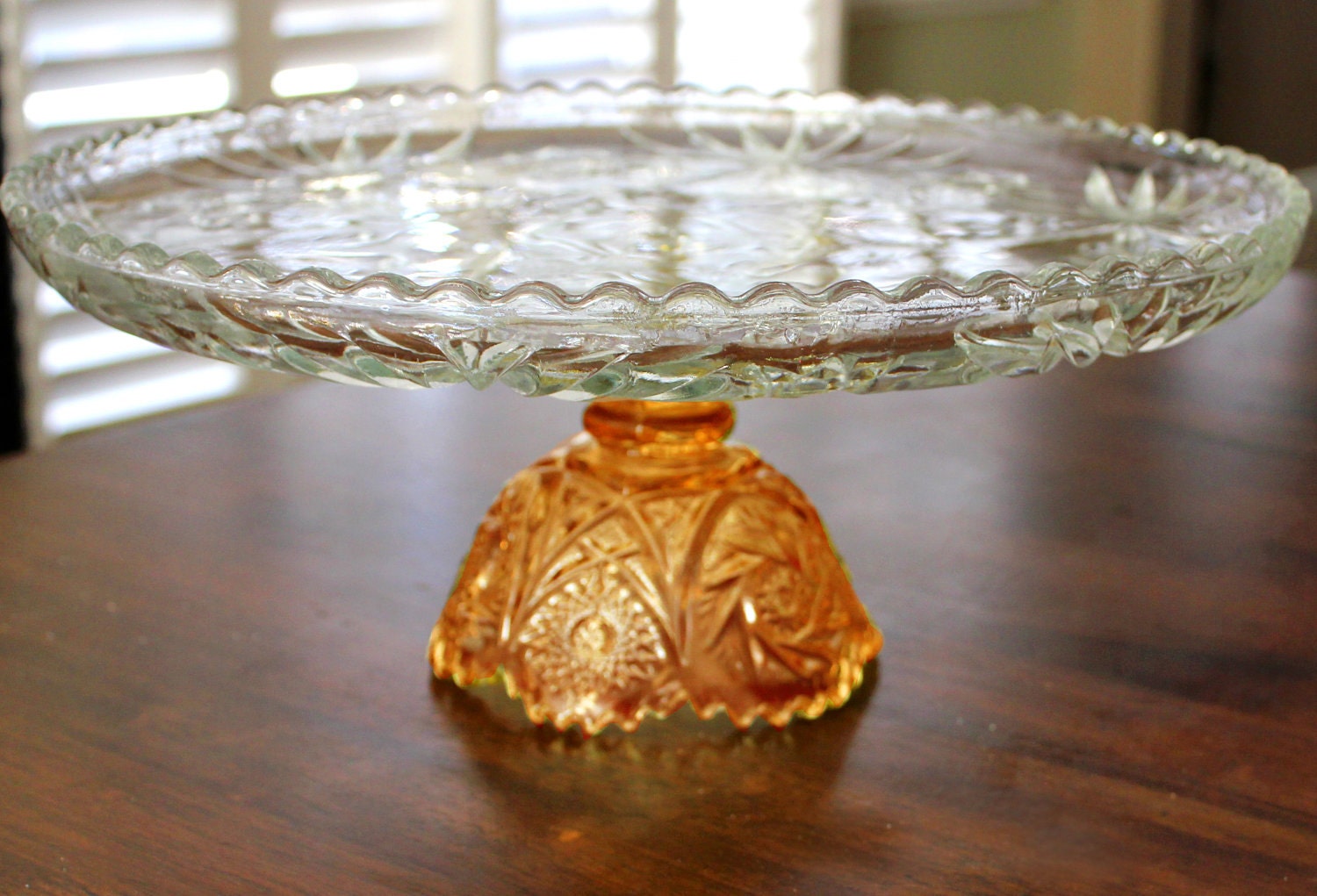 14" Gold Cake Stand / Glass Cake Stand / Wedding Cake Pedestal / Vintage Crystal Glass Cake Plate Pedestal / Cupcake Stand in Golden Amber