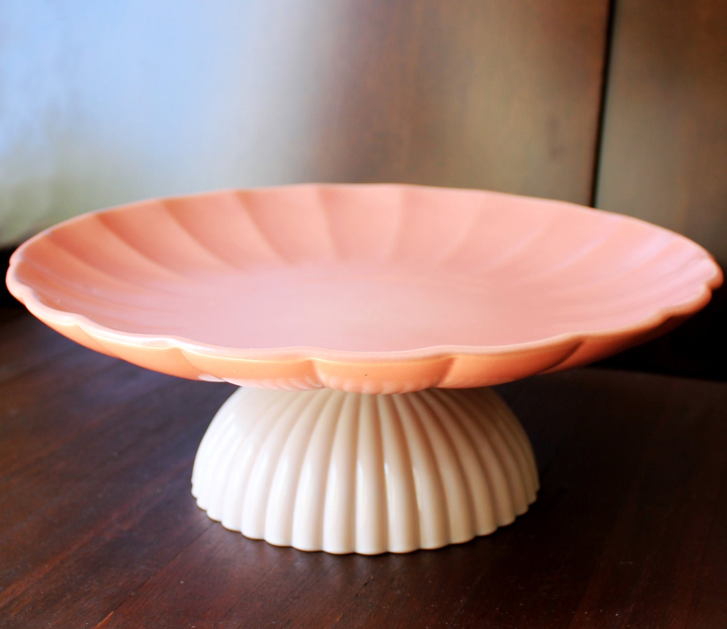 Cake Stand in Coral Peach or Coral Pink / Ceramic Cake Stand Pedestal / Cupcake Stand / French Macaron Stand Macaron Pedestal for Macarons