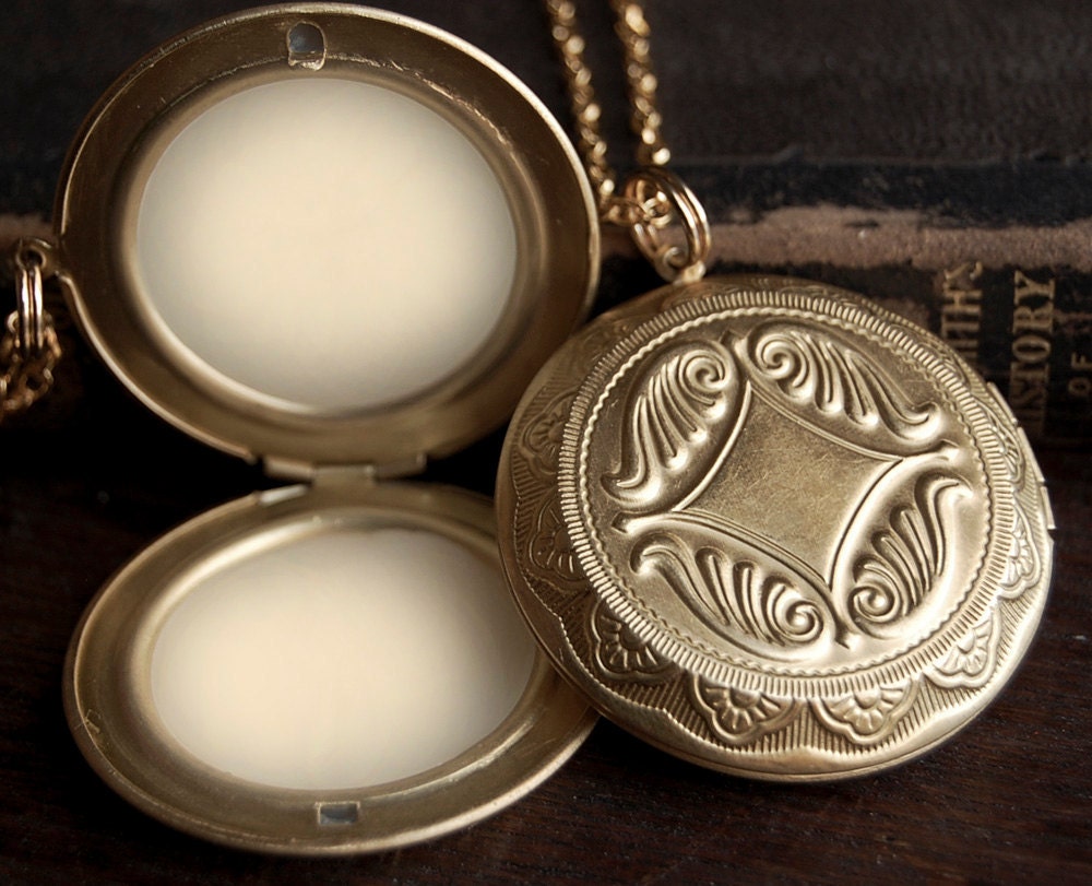 Lip Balm Locket Necklace  - Victorian Gold Brass - Choose Your Flavor - Mint Strawberry Buttercream Honey
