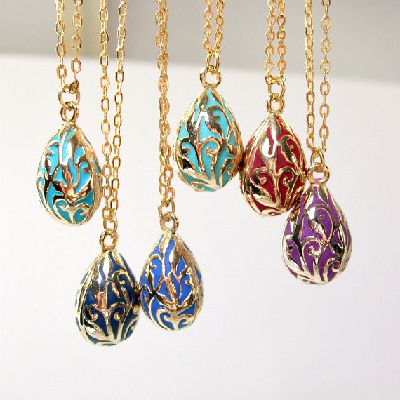 Tear drop pendant gold jewelry victorian teardrop  antique enamel old style jewelry shops