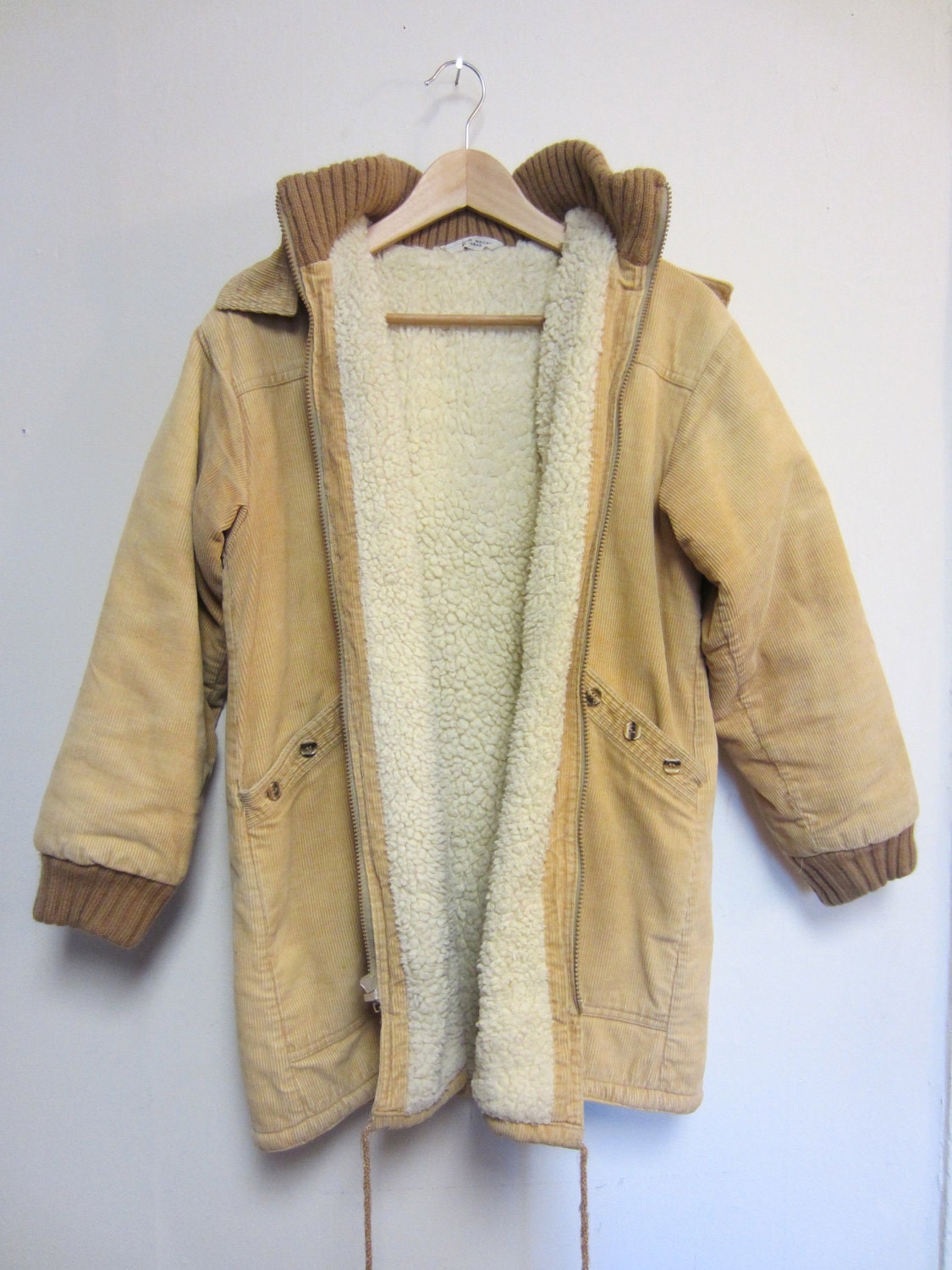Vintage 70s Beige Neutral Corduroy Faux Sherling Lined Coat S M