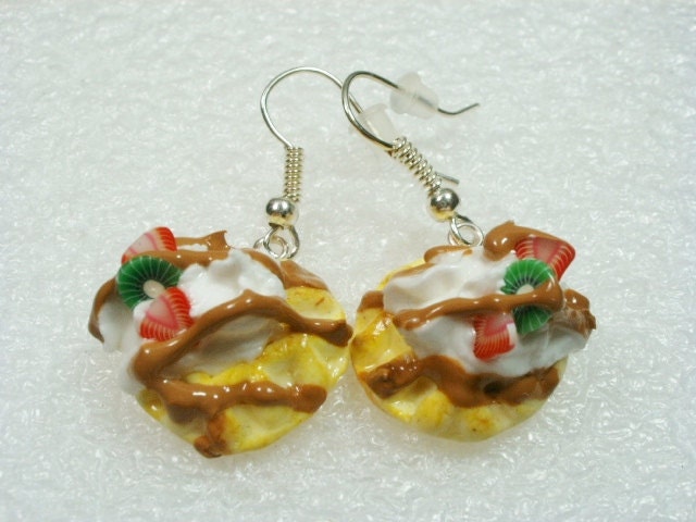 Waffle earrings. Polymer clay.