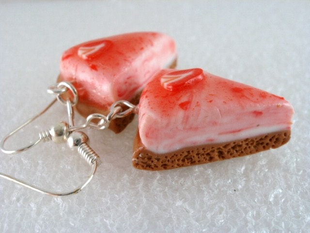 Strawberry Cheesecake earrings. Polymer clay.