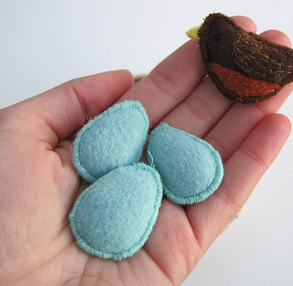 Handmade Montessori Magnetic Felt Counting & Sorting Work -- Robin's Nest. Made to order.