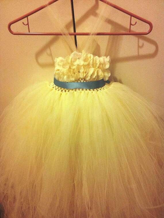 Gorgeous flower girl dress - ivories