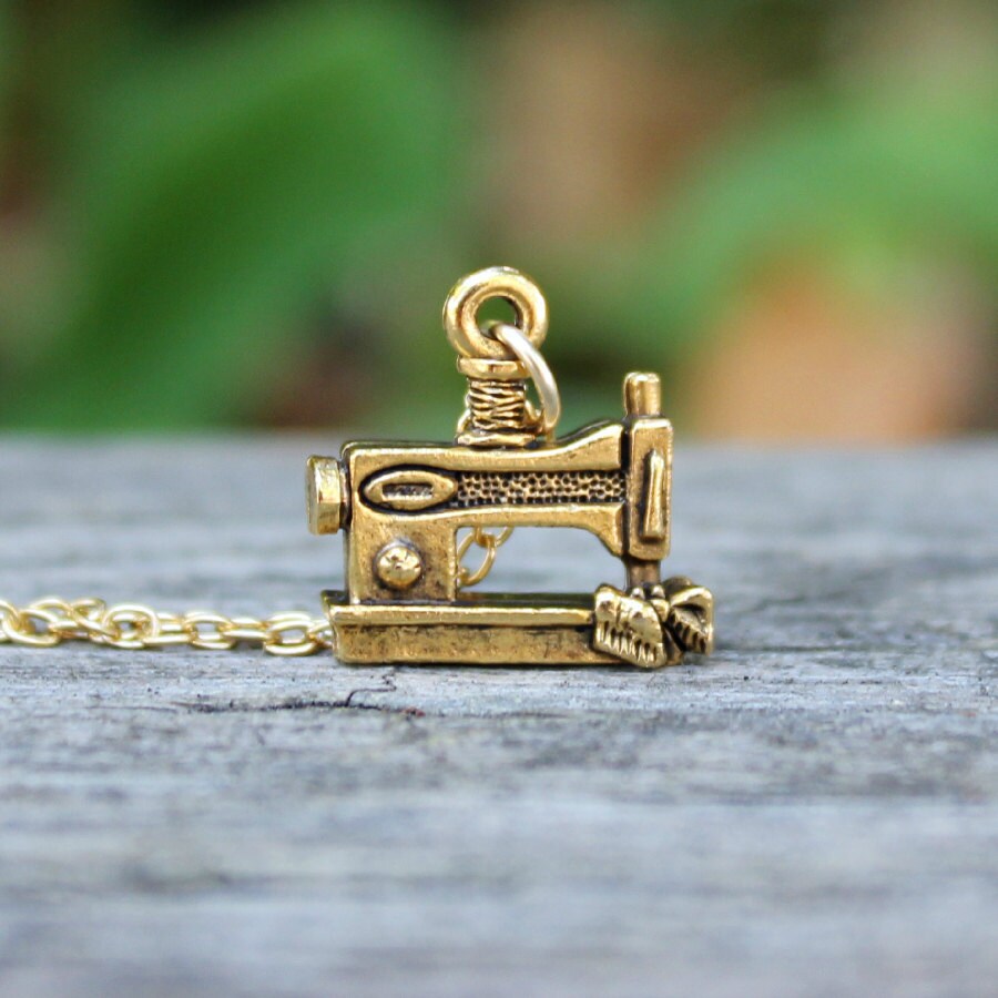 Sewing Machine Necklace - Crafty Girl in Antiqued Gold