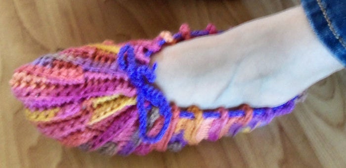 Women's Crocheted Ribbed Slipper PATTERN