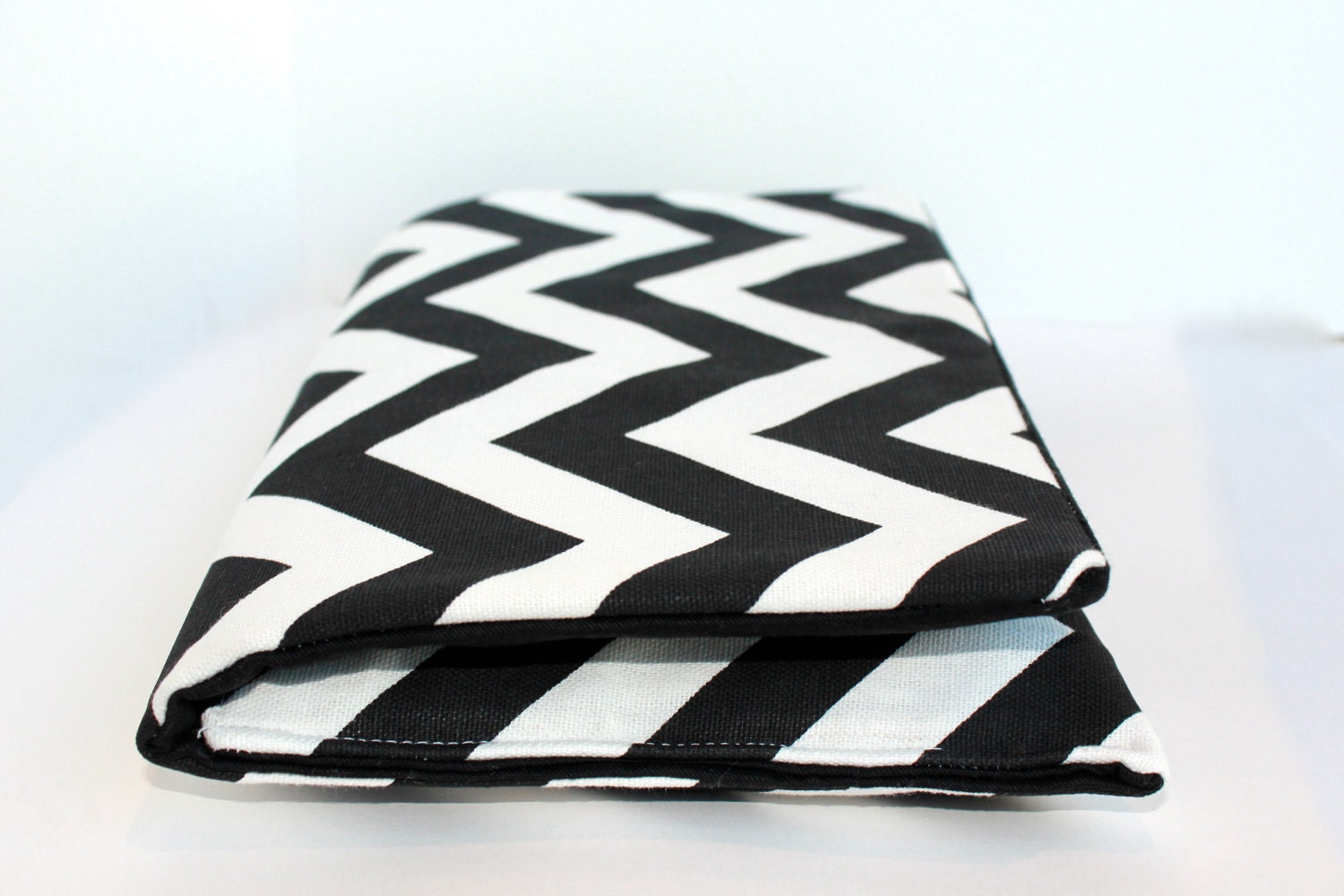 Chevron Clutch LIMITED EDITION Black and White ZigZag
