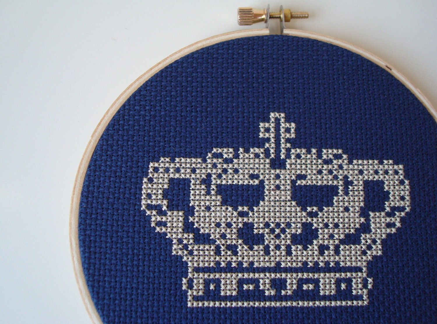 Items similar to Royal Crown cross stitch on Etsy