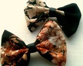 Set of 2 Vintage Floral Print Fabric Bow Tie Pin Brooches / Handmade