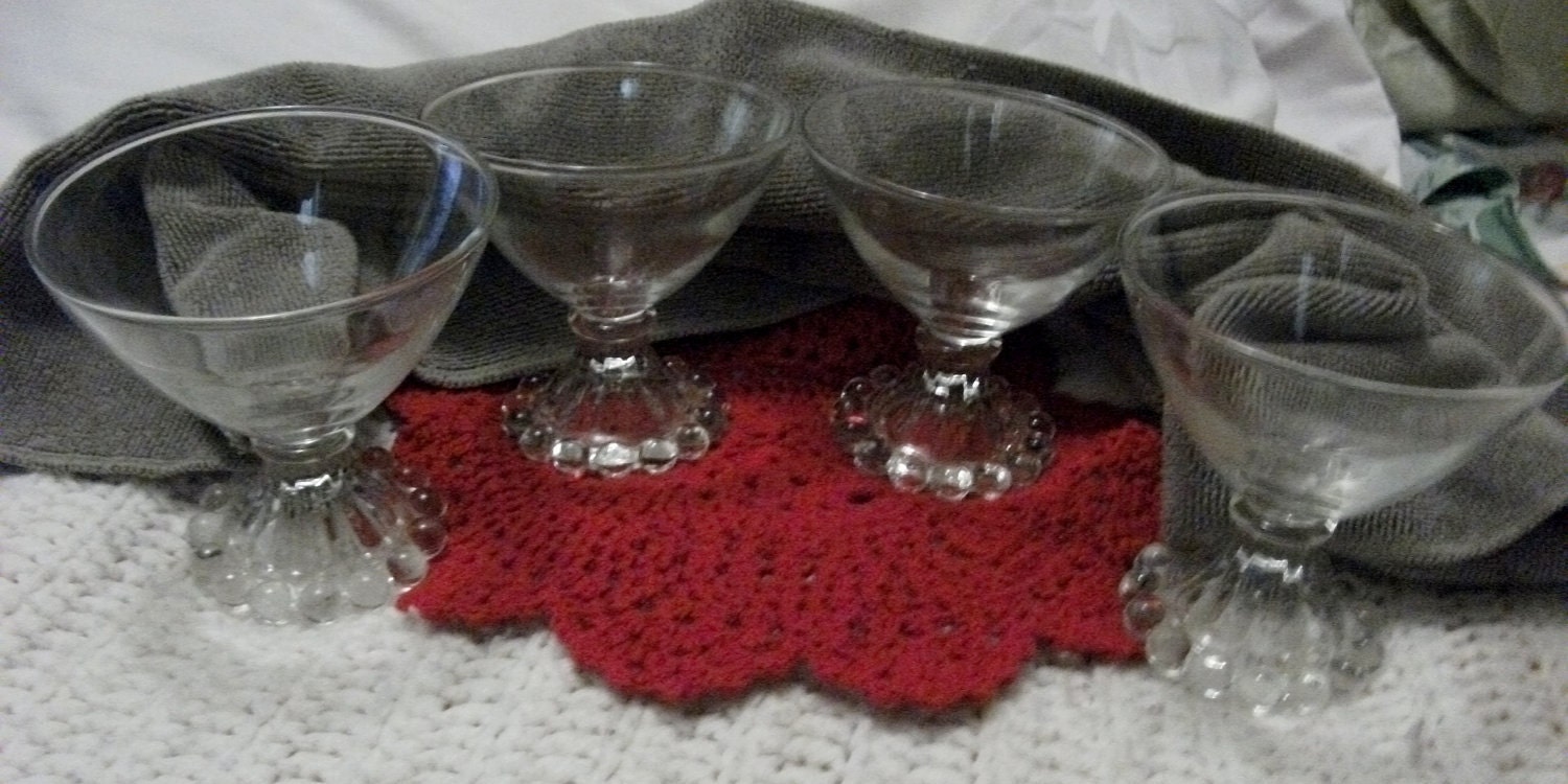 Vintage Anchor Hocking Boopie Glass Sherberts Set of Four Berwick Pattern Mint Condition Only 9 USD