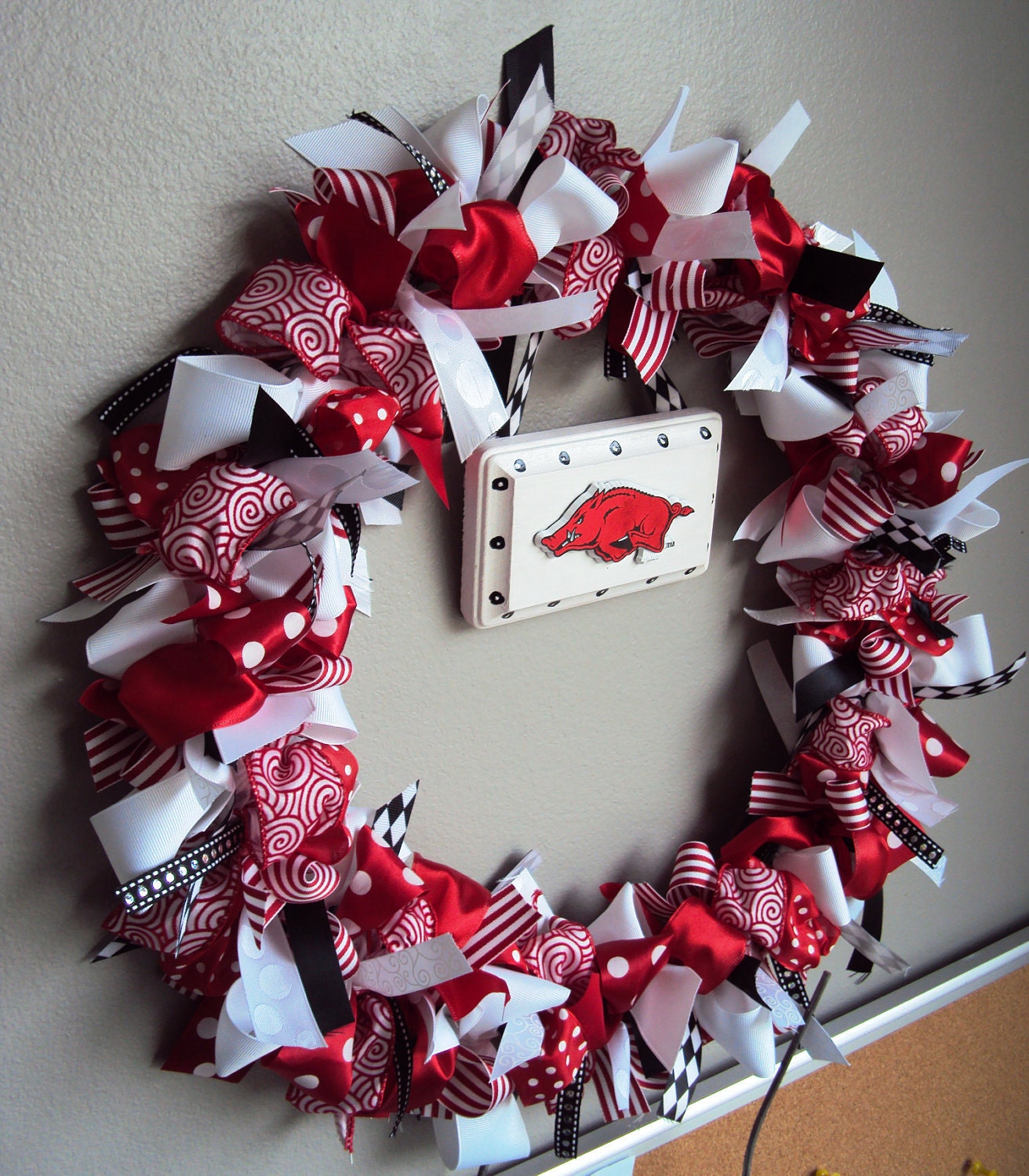 Razorback Wreath