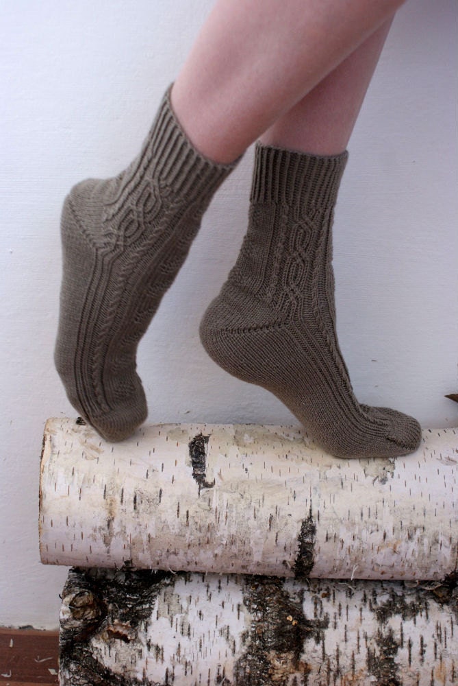 Hand knitted women's fishnet Socks Patterns with silk and cashmere gray and brown