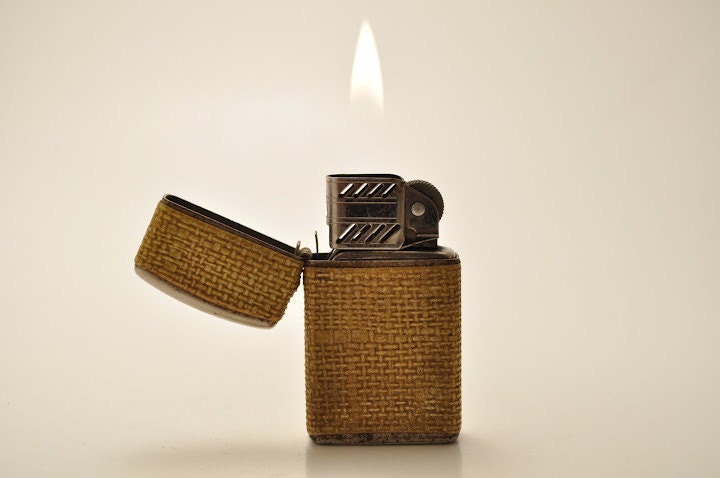 Working Champ Trimlite Flip Top lighter.