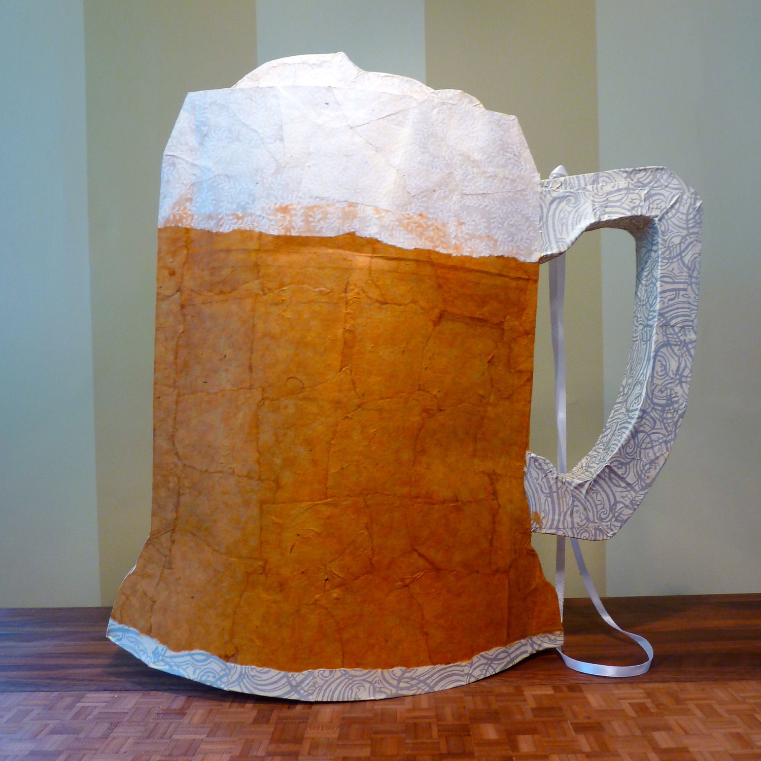 Frosty Mug O' Beer Piñata (amber and white, party size)