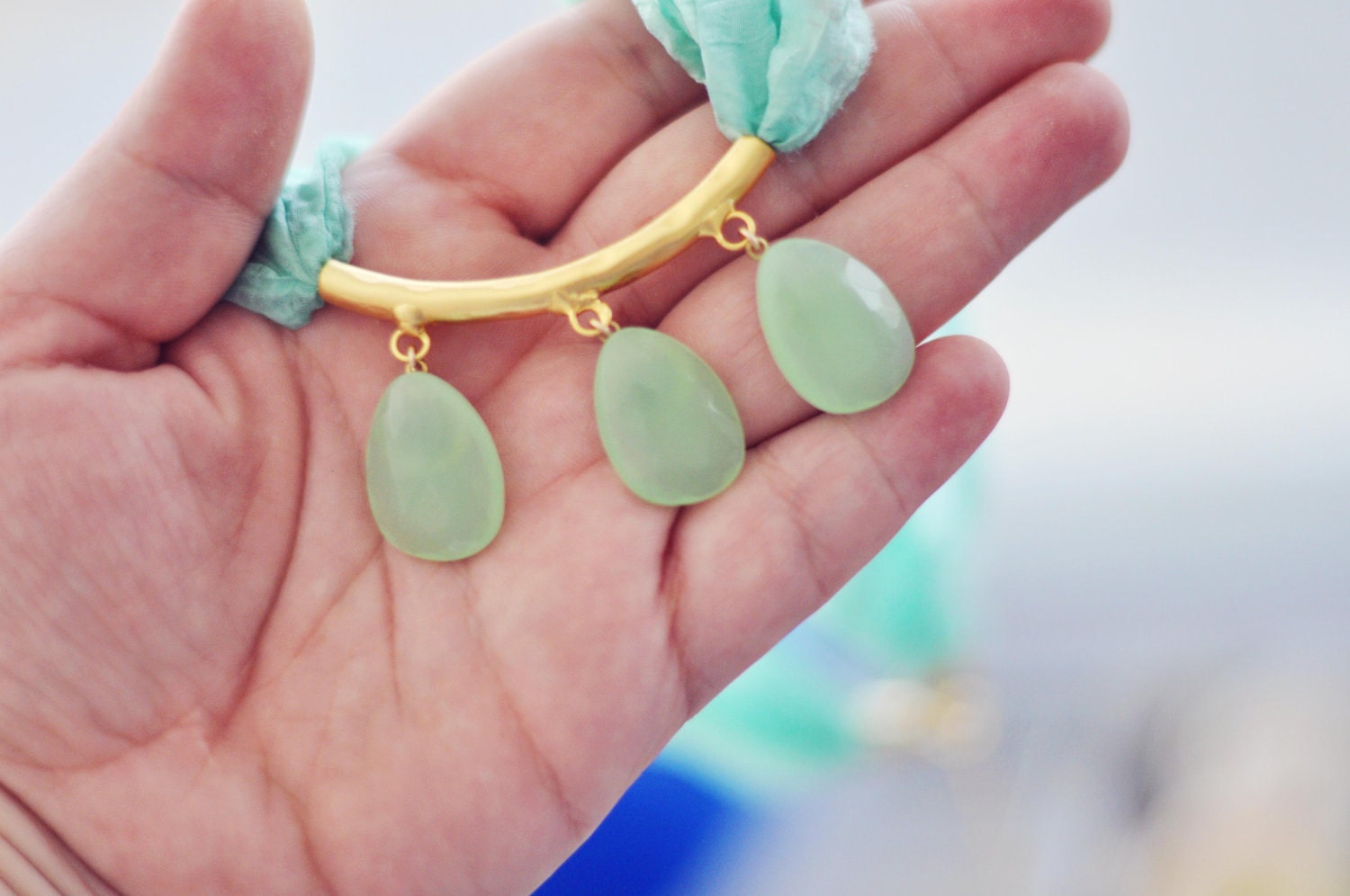 unique statement gemstone fashion necklace fresh mint green faceted chalcedony stones natural silk gold filled chain israel