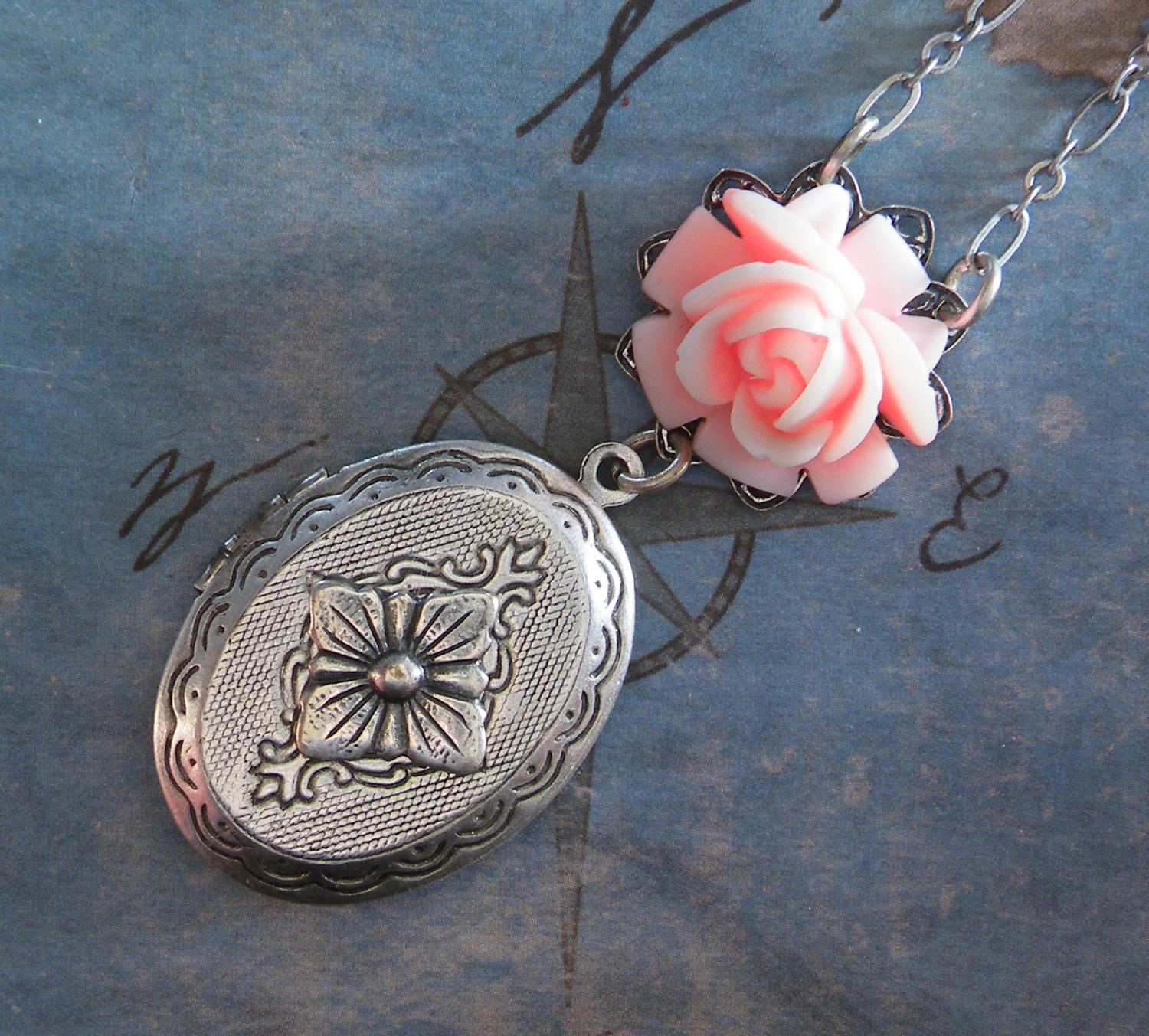 Silver Rose Locket - Romantic Rose Necklace