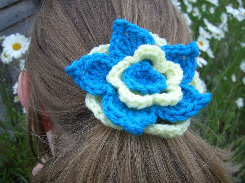 Crochet ponytail, blue ponytail holder, yellow blue, crochet flower ponytail, crochet hair elastic, girls ponytail, girls hair accessories