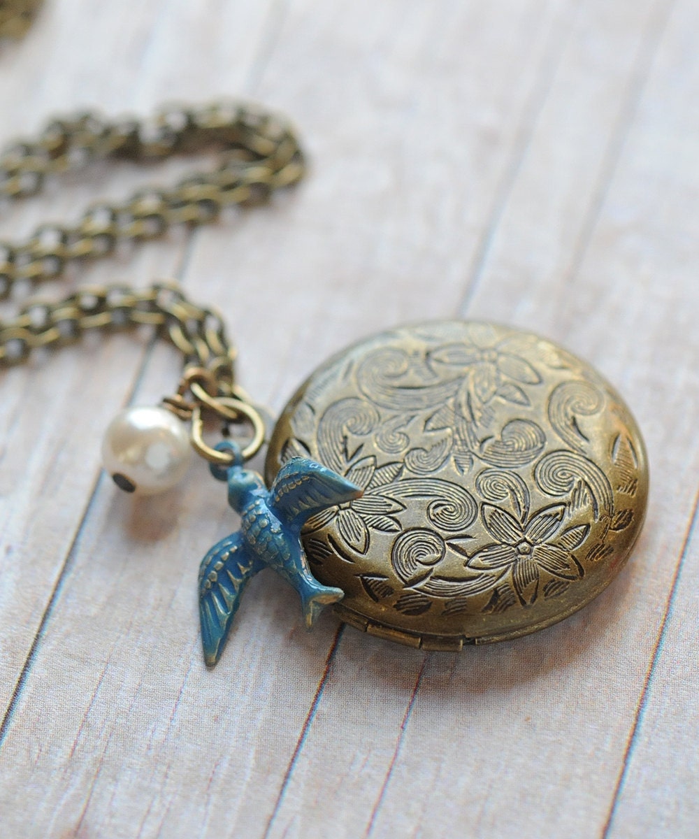 Locket Bridesmaid Jewelry Bridesmaid Gift Necklace Mothers Day Gift Bridal Jewelry Rustic Wedding Blue Bird Wedding