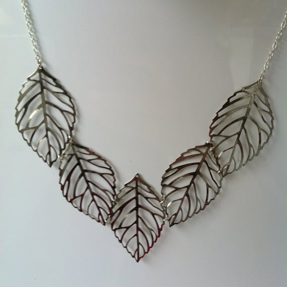 Metal Filligree Leaf Necklace