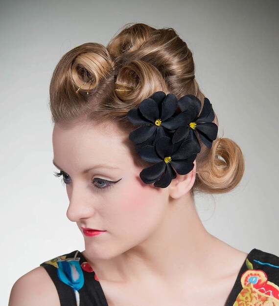 Now, Voyager Hawaiian Plumeria Trio-Black