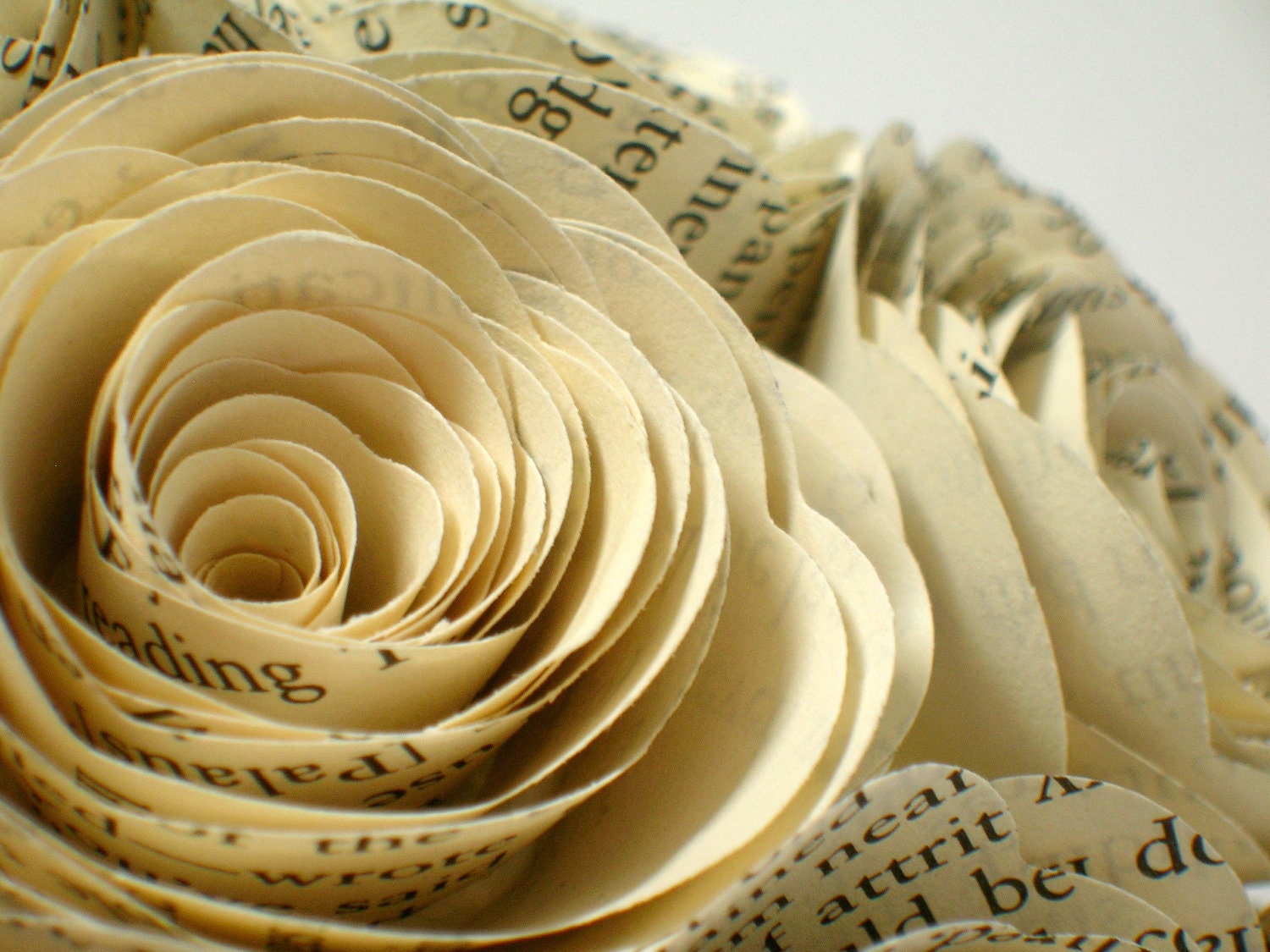 Paper Flower Bouquet // Book Page Flower Paper Rose Bouquet