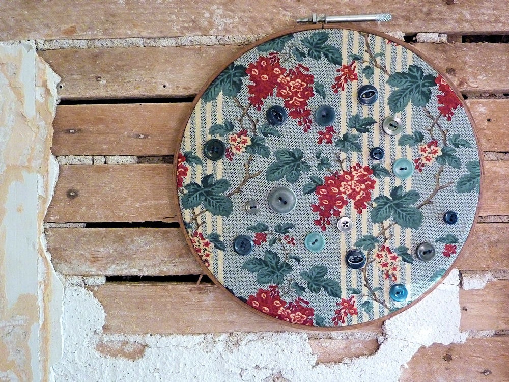 Vintage Button and Fabric Hoop Art in Upcylcled Wooden Hoop
