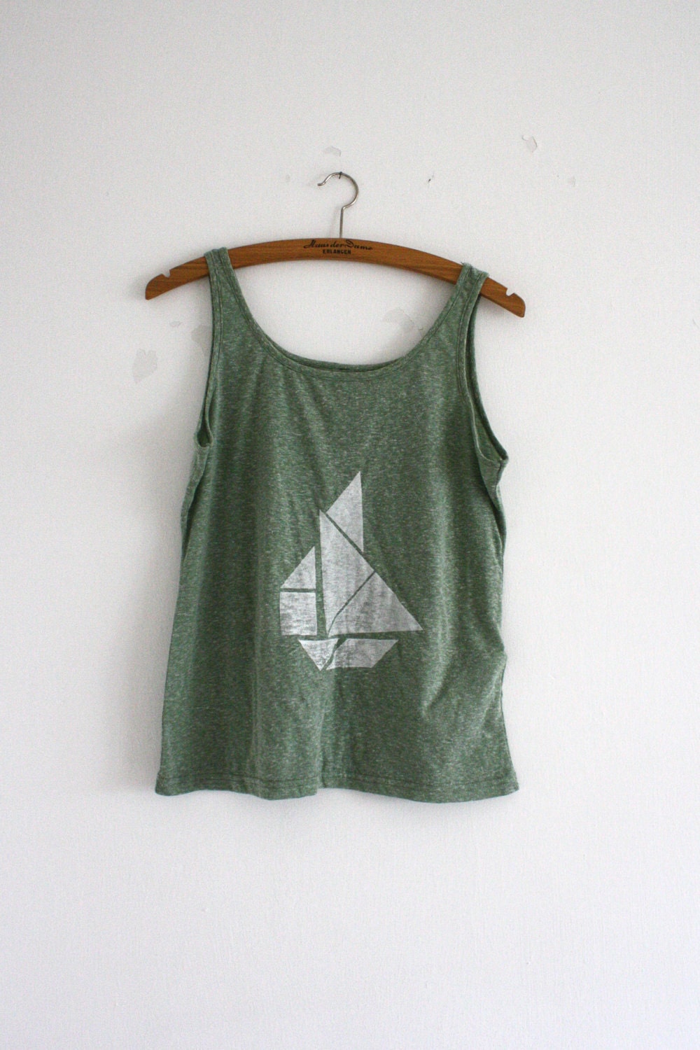 T-shirt - green - white - tangram boat