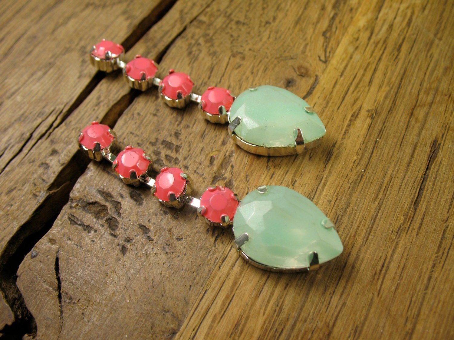 Flirty Drop Peach and Mint Green Earrings