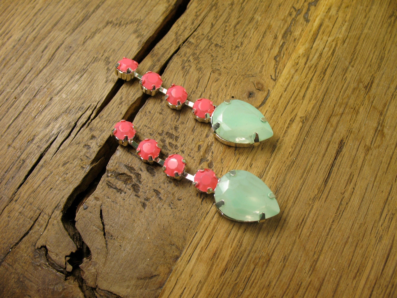 Flirty Drop Peach and Mint Green Earrings