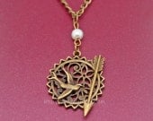 The Hunger Games Necklace Pendant With Faux Peeta Pearl, Inspired Mockingjay Necklace With Arrow in Antique Bronze - 88N232