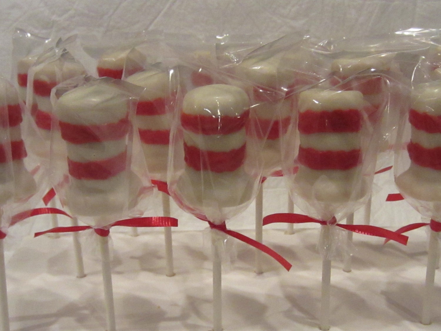 Dr Seuss Cake Pops