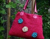 Hangbag: Bright Pink Fique with Flowers from Colombia
