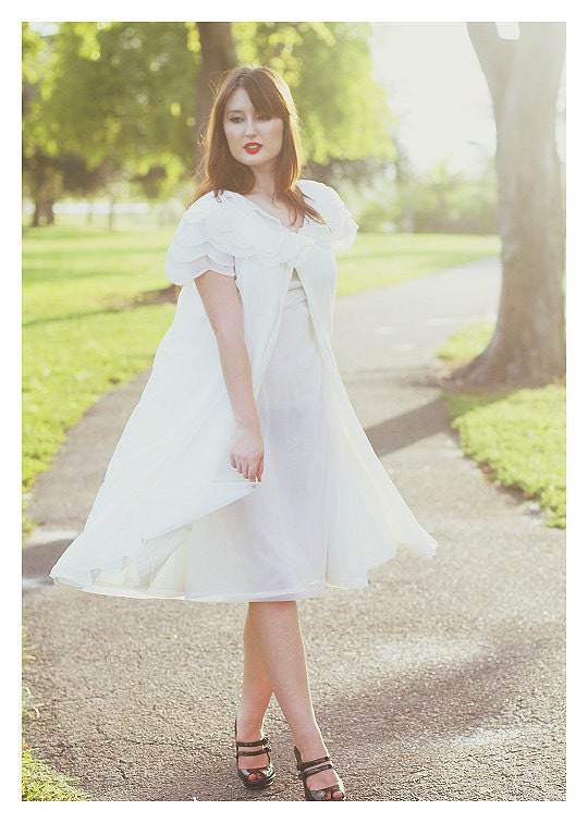 5-15 DOLLAR SALE //// Vintage 1950's Cream Two Piece Nighty Slip