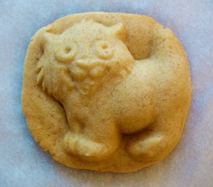 Itty Bitty Kitty - Kitten Handmade Stoneware Cookie Mold