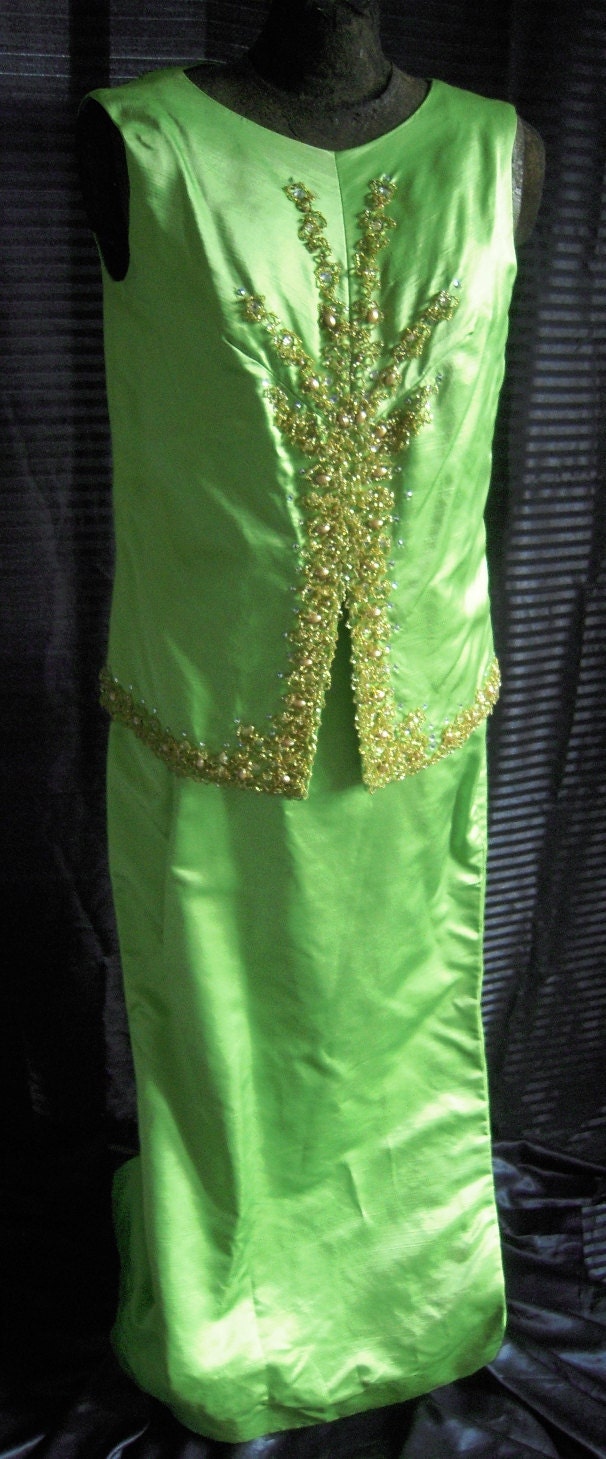 Gorgeous Kelly Green High Fashion   Sixties Silk Two-Piece Gown and Top
