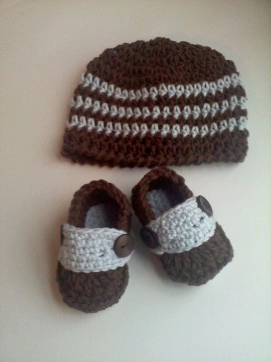 Baby Boy Shower Gift Set - Crochet Beanie and Booties in Blue and Chocolate Brown - Newborn - 6 months