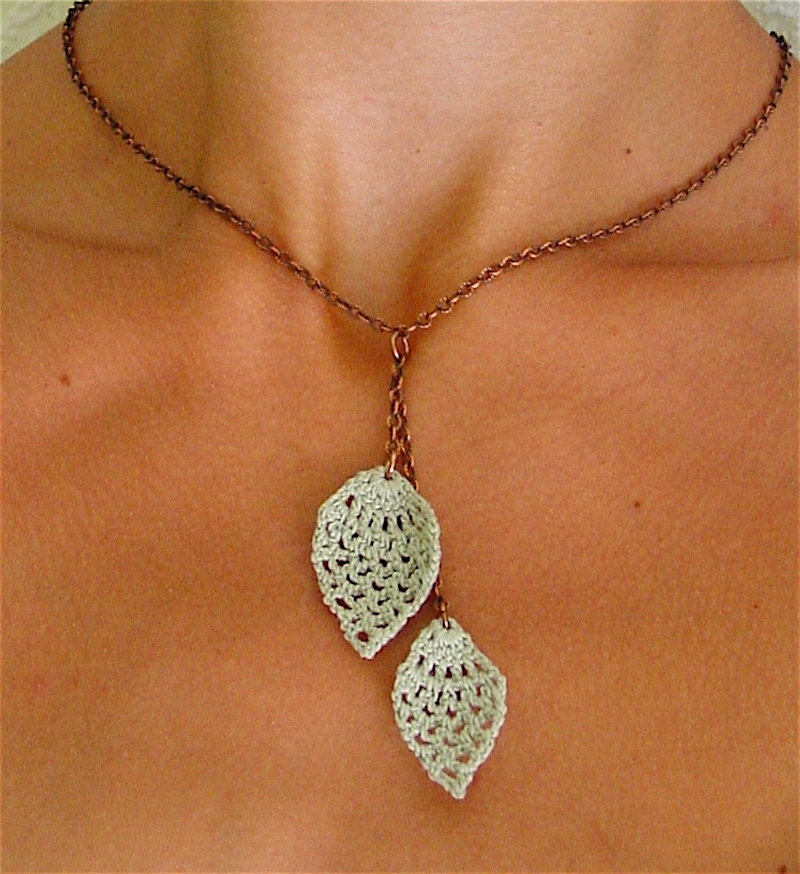 PDF pattern for Crocheted Leaves Necklace