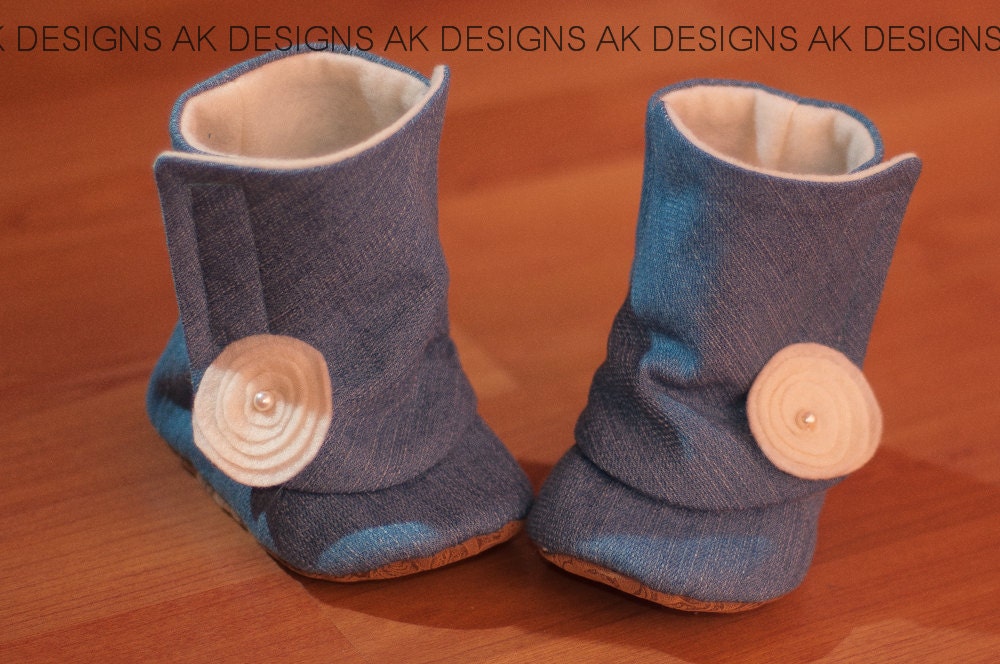 AK DESIGNS "Elegant Baby Shoes" - Little Baily