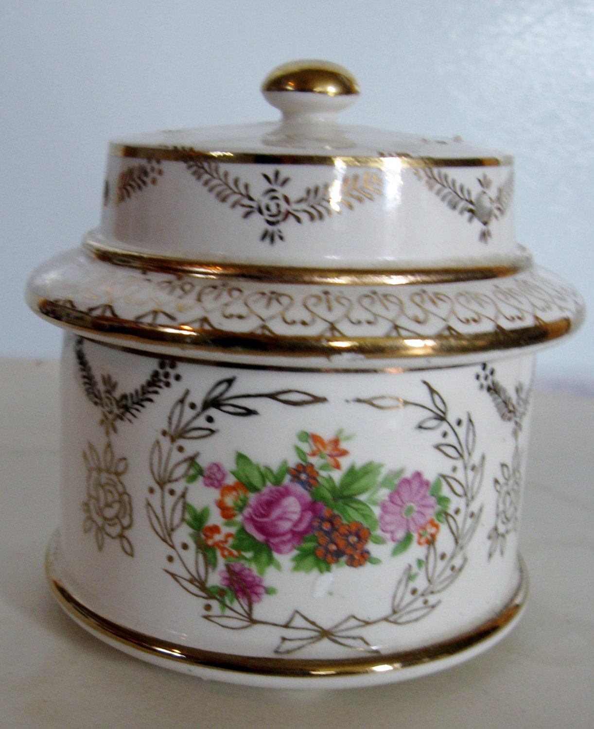 Items similar to Vintage Jar Ornate Potpourri Holder Mary Chess Inc