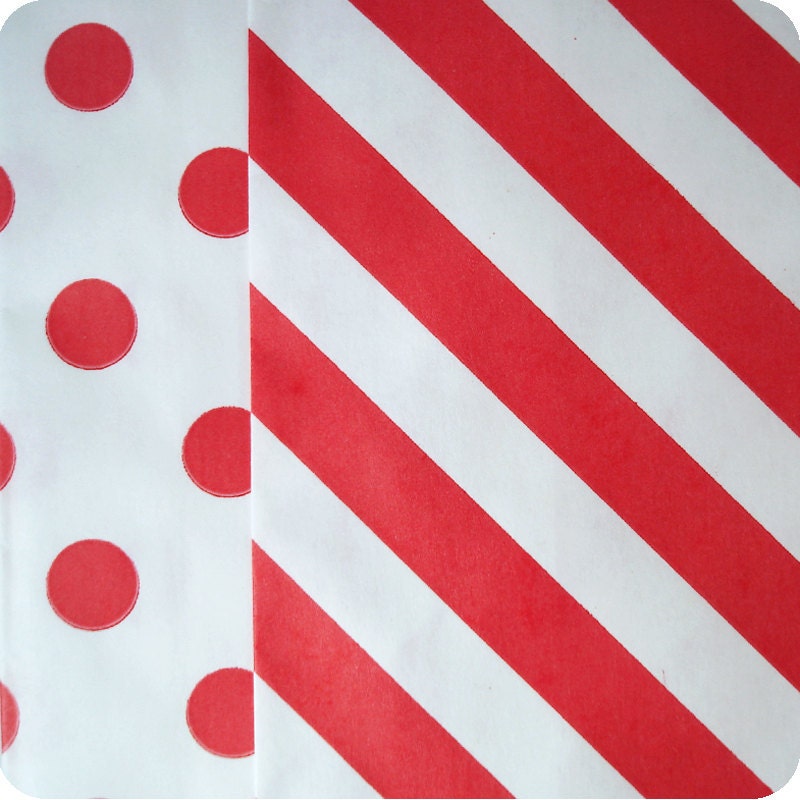20 Retro Red Holiday Bag Duo - Red Stripe - Red Dot Il_170x135