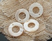 20 pcs 16x16mm White Round Seashell Shells Beads Pendants aBN-4C38C489