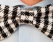 The Fox and the Houndstooth Unisex Bow Tie