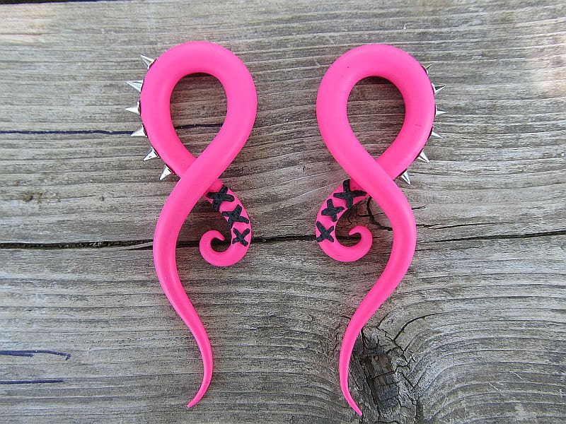 Pink Death Punch 2g, 0g, 00g, 000g, 7/16", 1/2", 9/16"