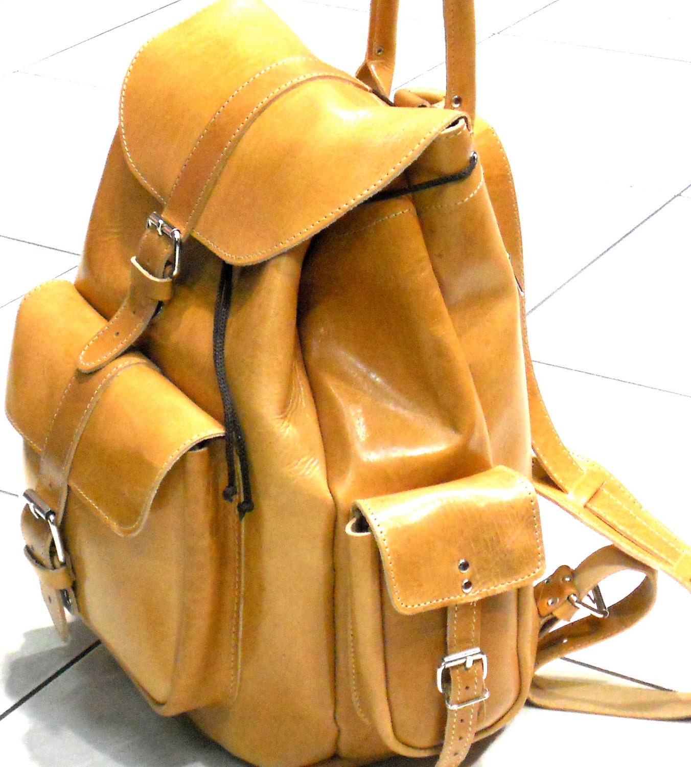 Natural leather large Backpack three pockets