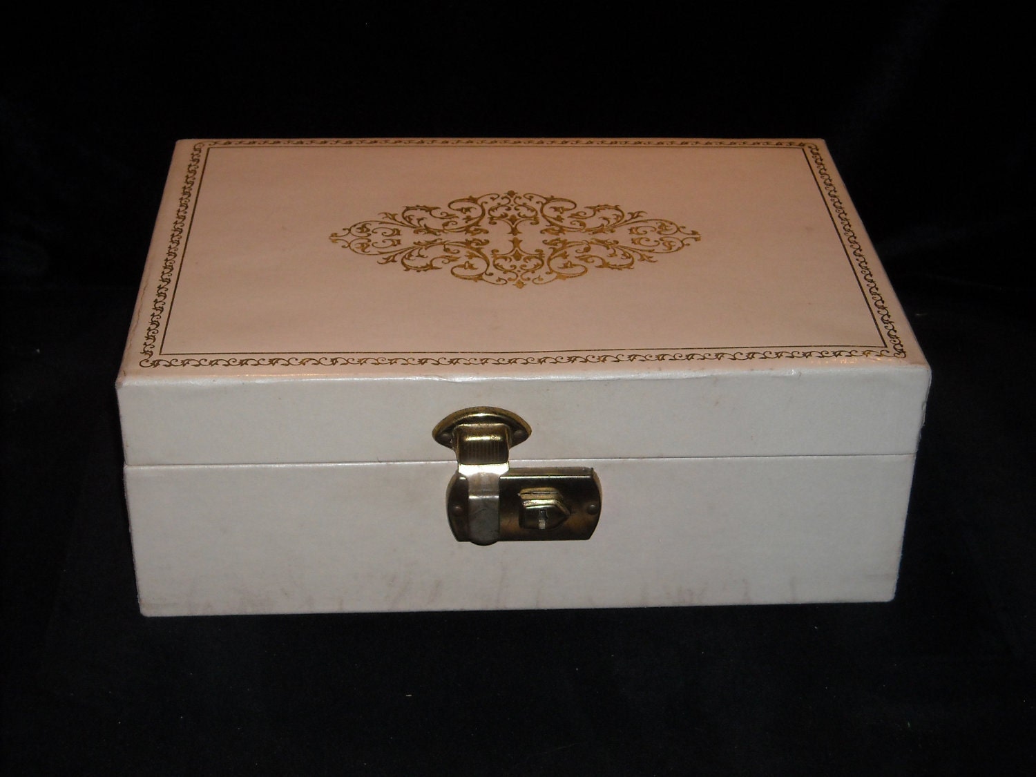 Vintage Hollywood Regency Style Ivory Jewelry Box Reserved