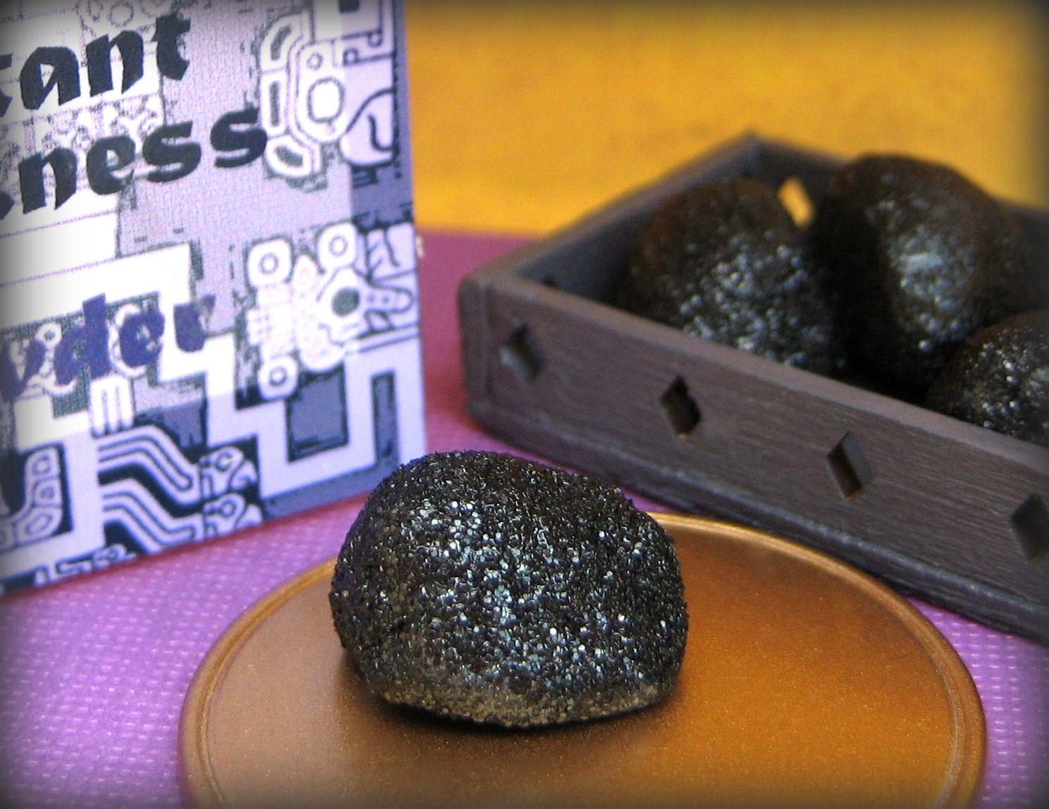 Peruvian Instant Darkness Powder from Weasleys Wizard Wheezes in dollhouse miniature