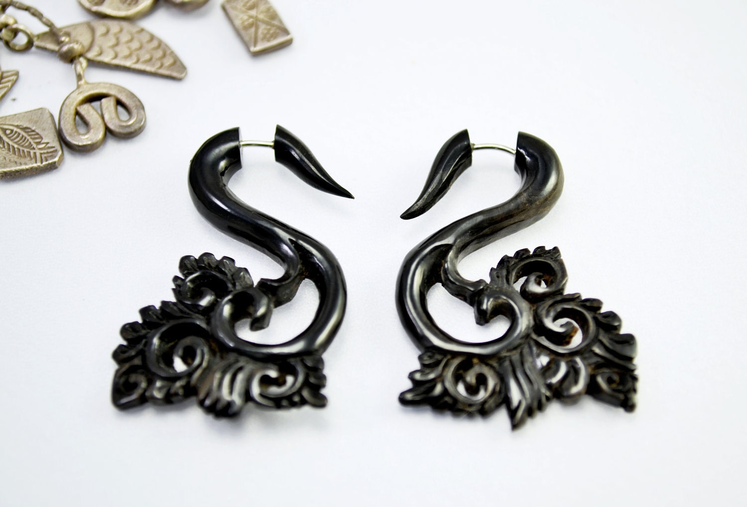 Fake Gauge Earrings Horn Flower Tribal Earrings - FG031 H